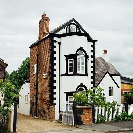 Langs Hall Leyland Exteriör bild