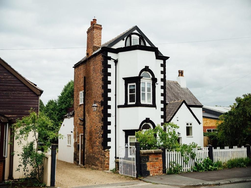 Langs Hall Leyland Exteriör bild